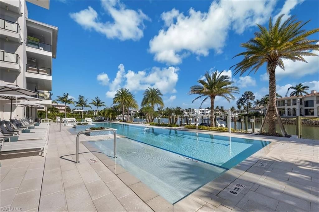 1820 Gulf Shore Blvd N, Unit 402-403, Naples, FL 34102 Photo