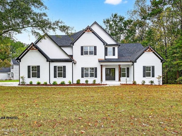 910 Montague Court, Jacksonville, NC 28546