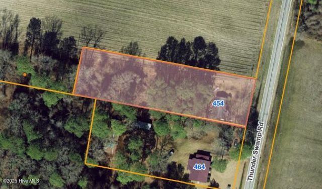 454 Thunder Swamp Road, Mount Olive, NC 28365 Main Photo