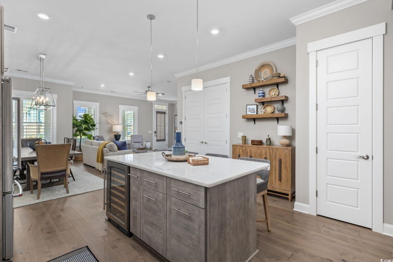 8031 Laurel Ash Ave. Photo 10