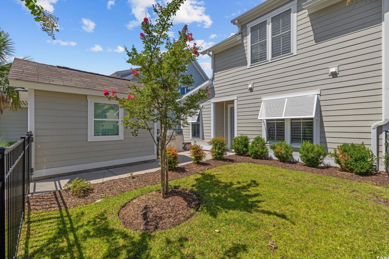 8031 Laurel Ash Ave. Photo 36