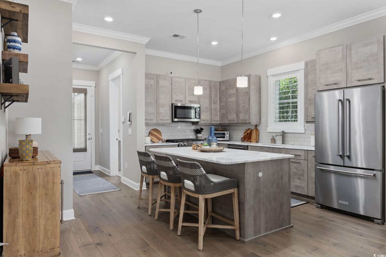 8031 Laurel Ash Ave. Photo 4