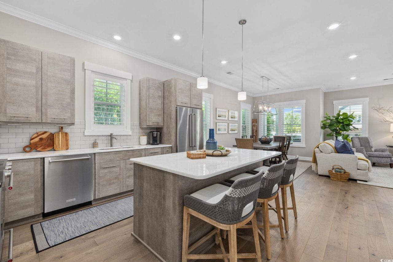 8031 Laurel Ash Ave. Photo 9