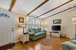 1021 S Marlin St. photo 4