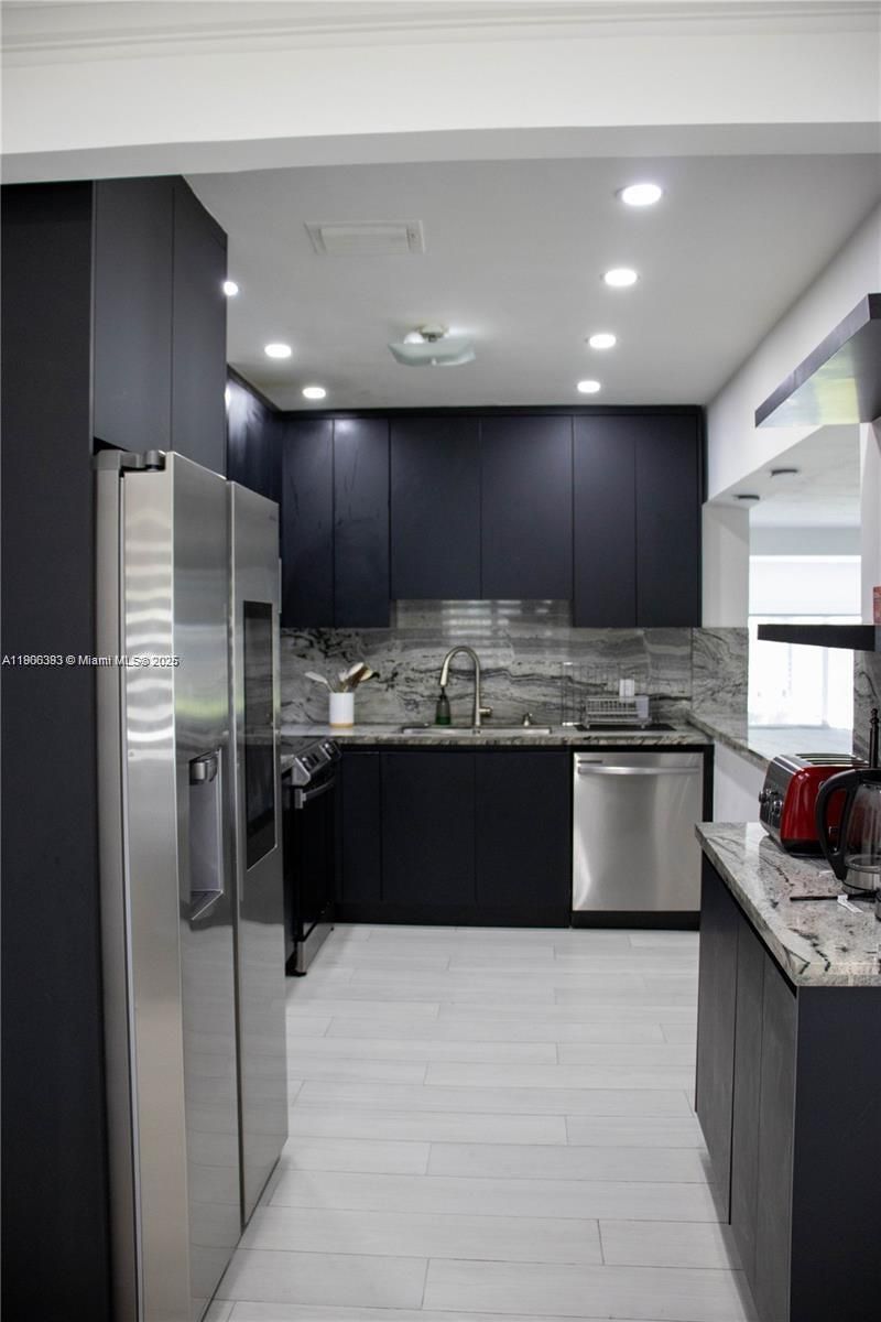 295 NE 150th St, Miami, FL 33161 Photo