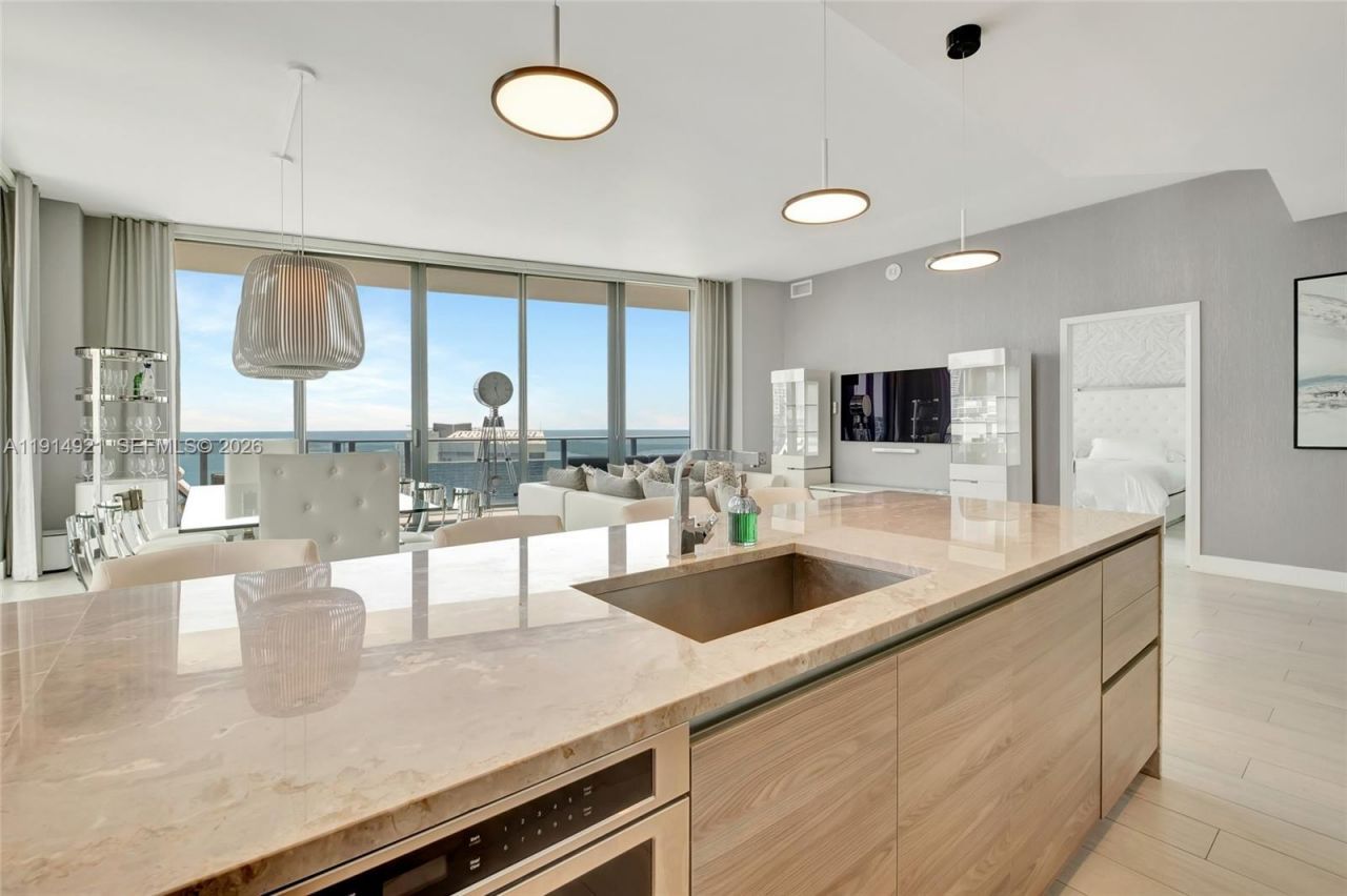 1300 S Miami Ave, Unit PH5001, Miami, FL 33130 Photo