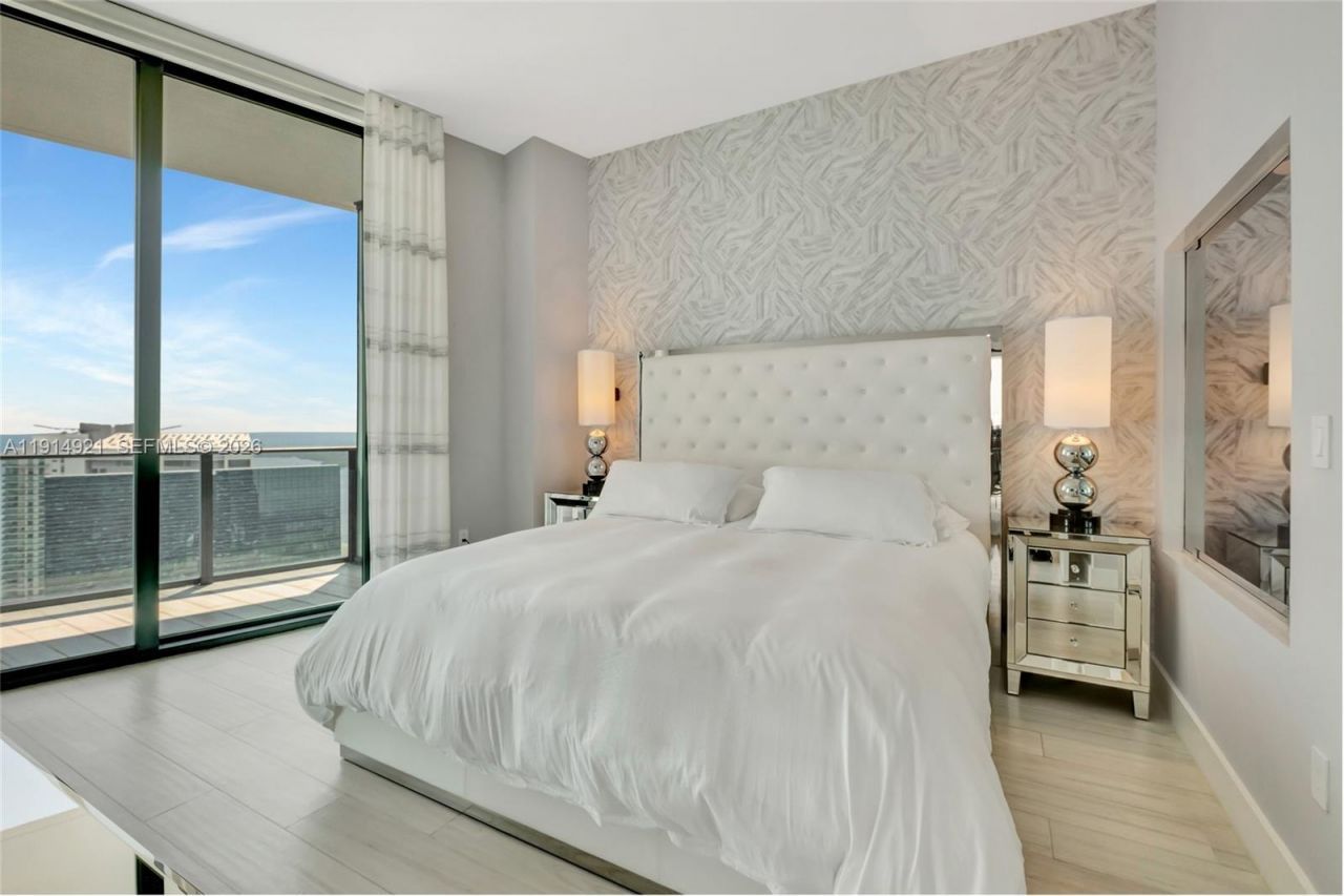 1300 S Miami Ave, Unit PH5001, Miami, FL 33130 Photo