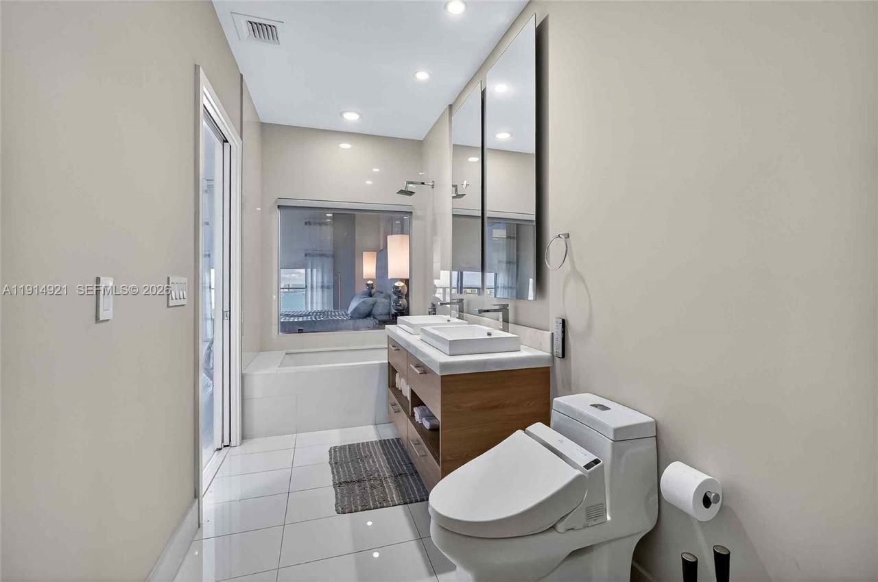 1300 S Miami Ave, Unit PH5001, Miami, FL 33130 Photo