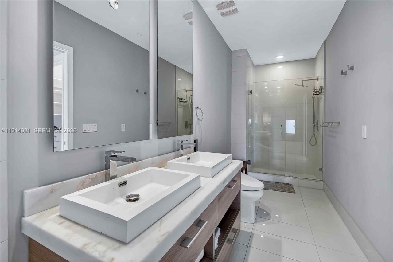 1300 S Miami Ave, Unit PH5001, Miami, FL 33130 Photo