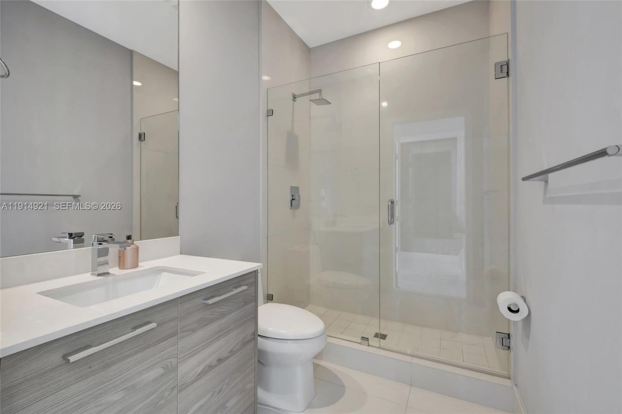 1300 S Miami Ave, Unit PH5001, Miami, FL 33130 Photo