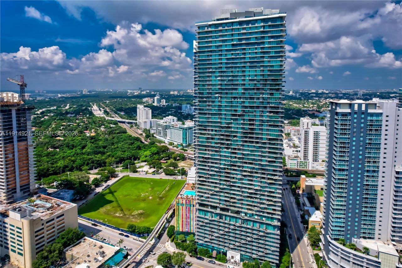 1300 S Miami Ave, Unit PH5001, Miami, FL 33130 Photo