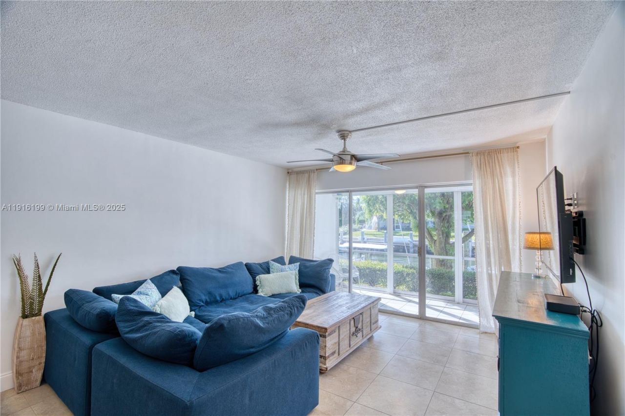 68 Yacht Club Dr, Unit 2, North Palm Beach, FL 33408 Photo