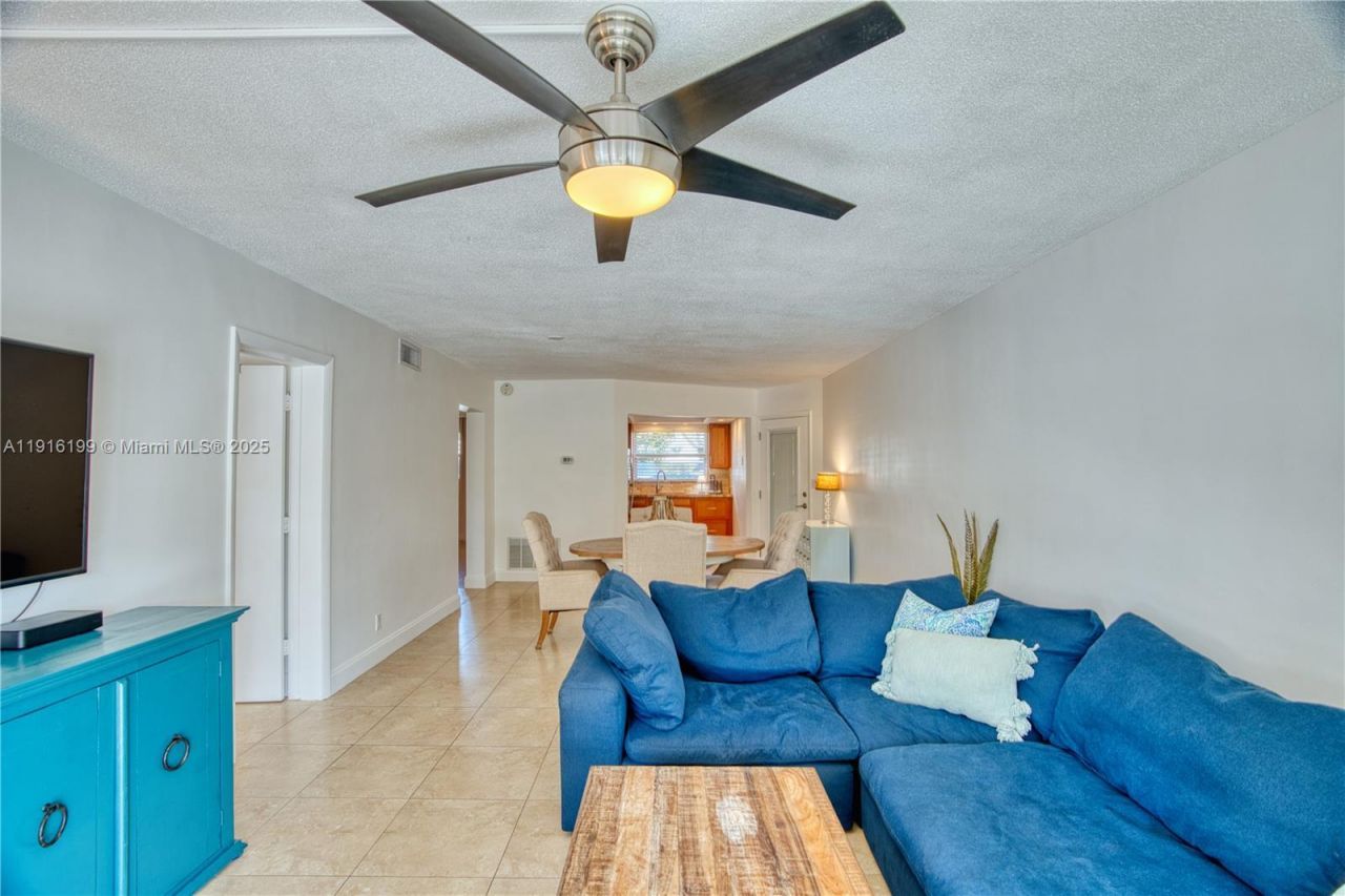 68 Yacht Club Dr, Unit 2, North Palm Beach, FL 33408 Photo