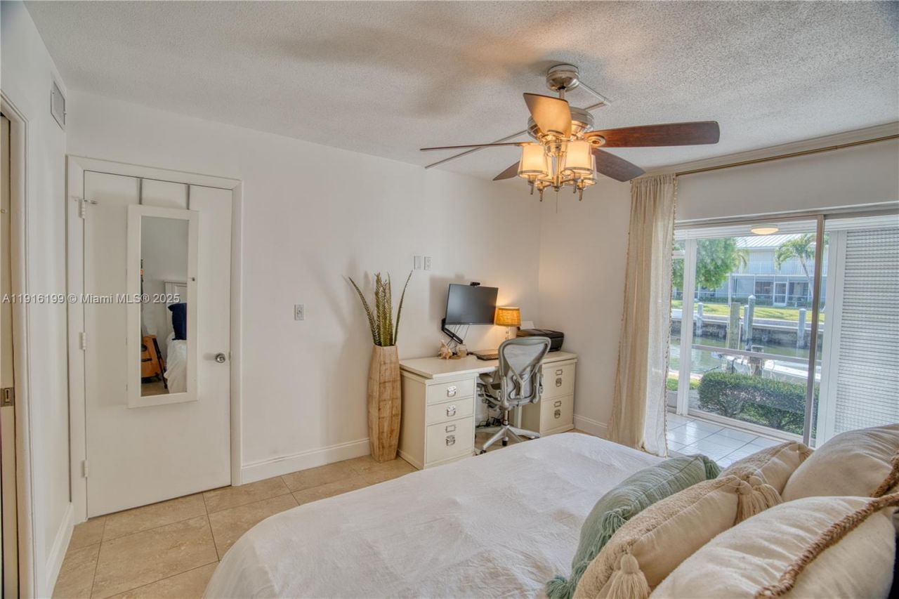 68 Yacht Club Dr, Unit 2, North Palm Beach, FL 33408 Photo