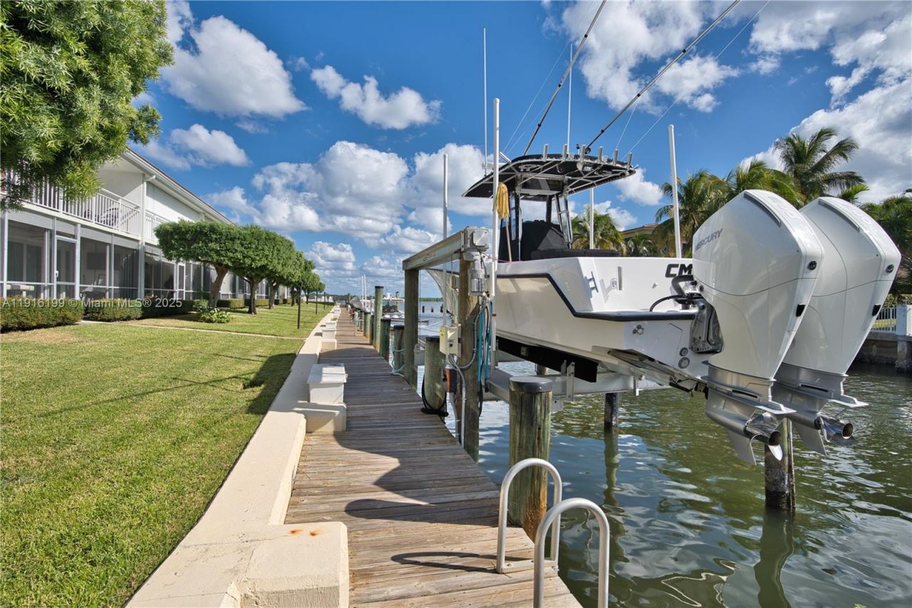 68 Yacht Club Dr, Unit 2, North Palm Beach, FL 33408 Photo