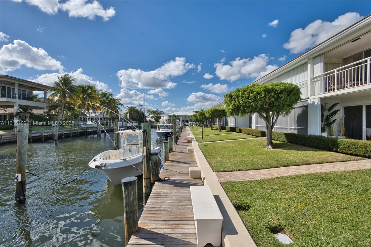68 Yacht Club Dr, Unit 2, North Palm Beach, FL 33408 Photo