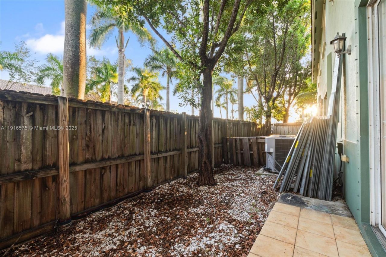 1406 SE 26th Ct, Unit 311, Homestead, FL 33035 Photo