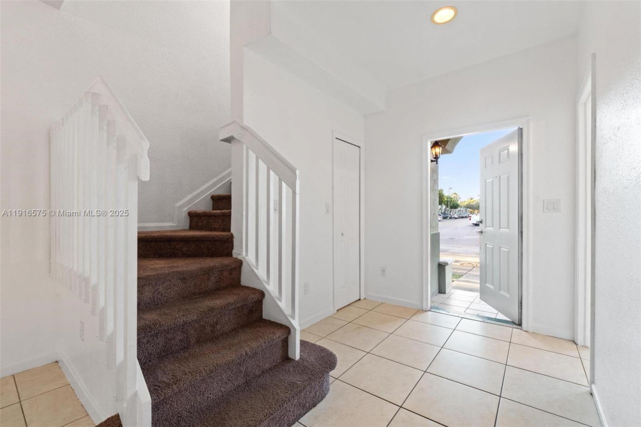 1406 SE 26th Ct, Unit 311, Homestead, FL 33035 Photo