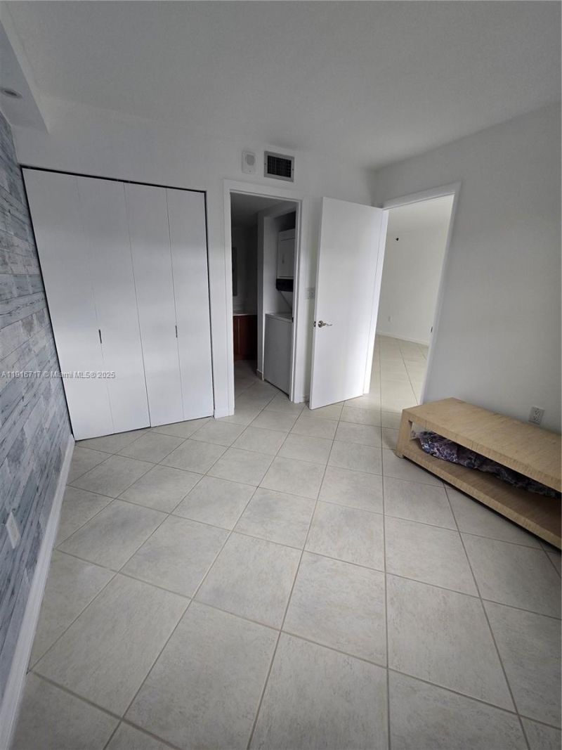 1775 Washington Ave, Unit 4G, Miami Beach, FL 33139 Photo