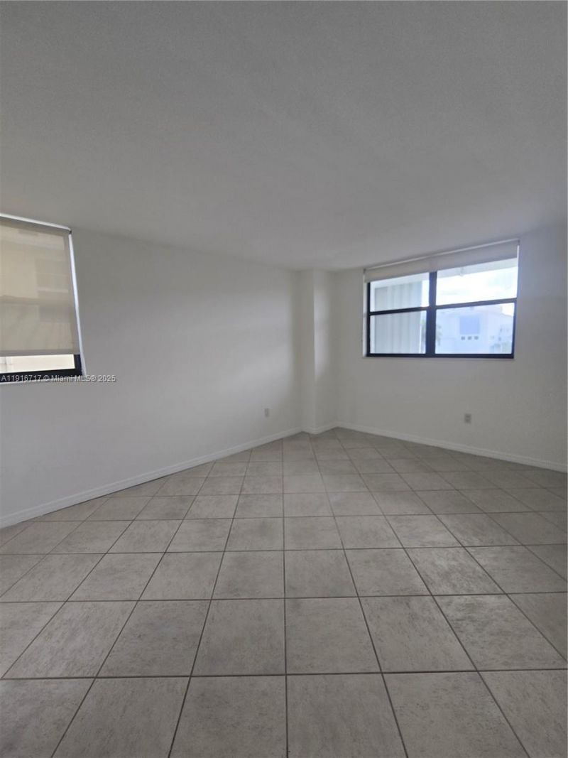 1775 Washington Ave, Unit 4G, Miami Beach, FL 33139 Photo