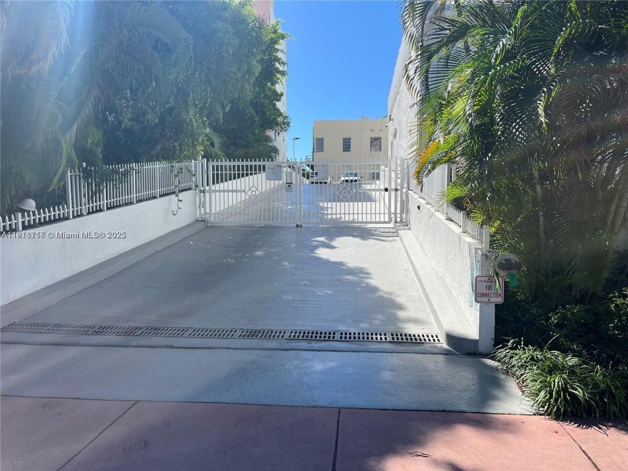 1775 Washington Ave, Unit 4G, Miami Beach, FL 33139 Photo