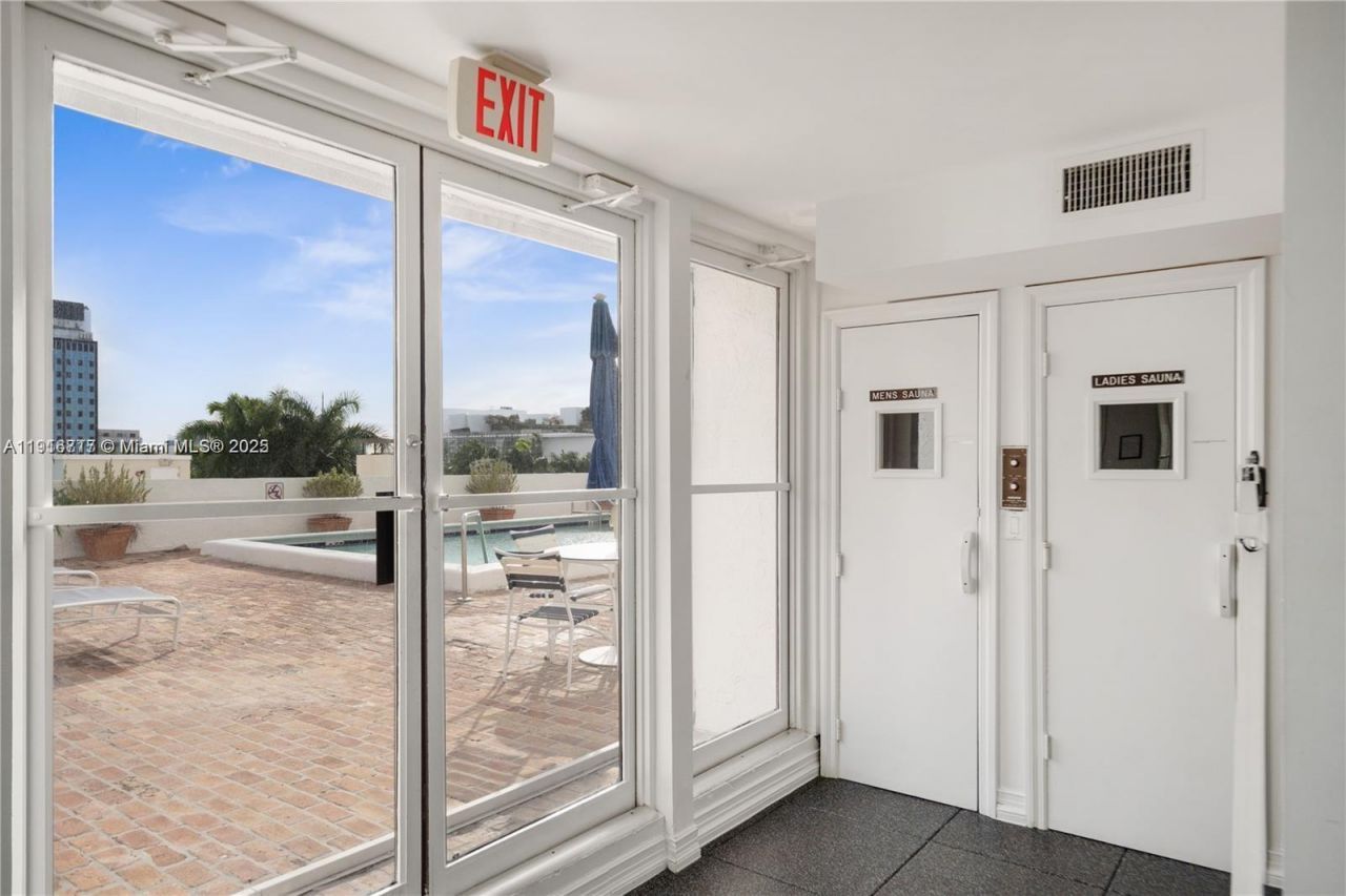 1775 Washington Ave, Unit 4G, Miami Beach, FL 33139 Photo