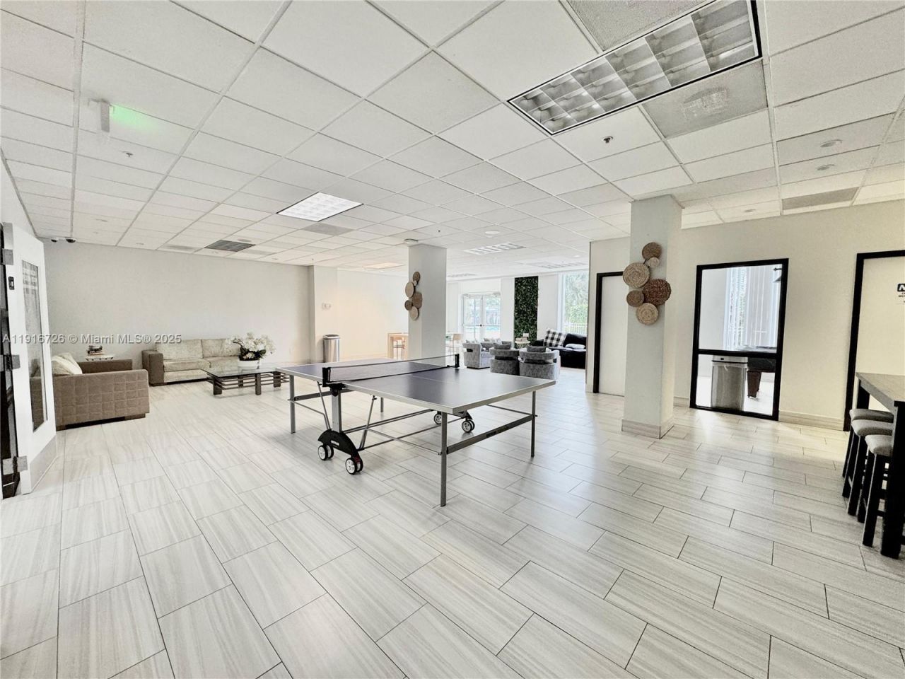 19390 Collins Ave, Unit 1610, Sunny Isles Beach, FL 33160 Photo