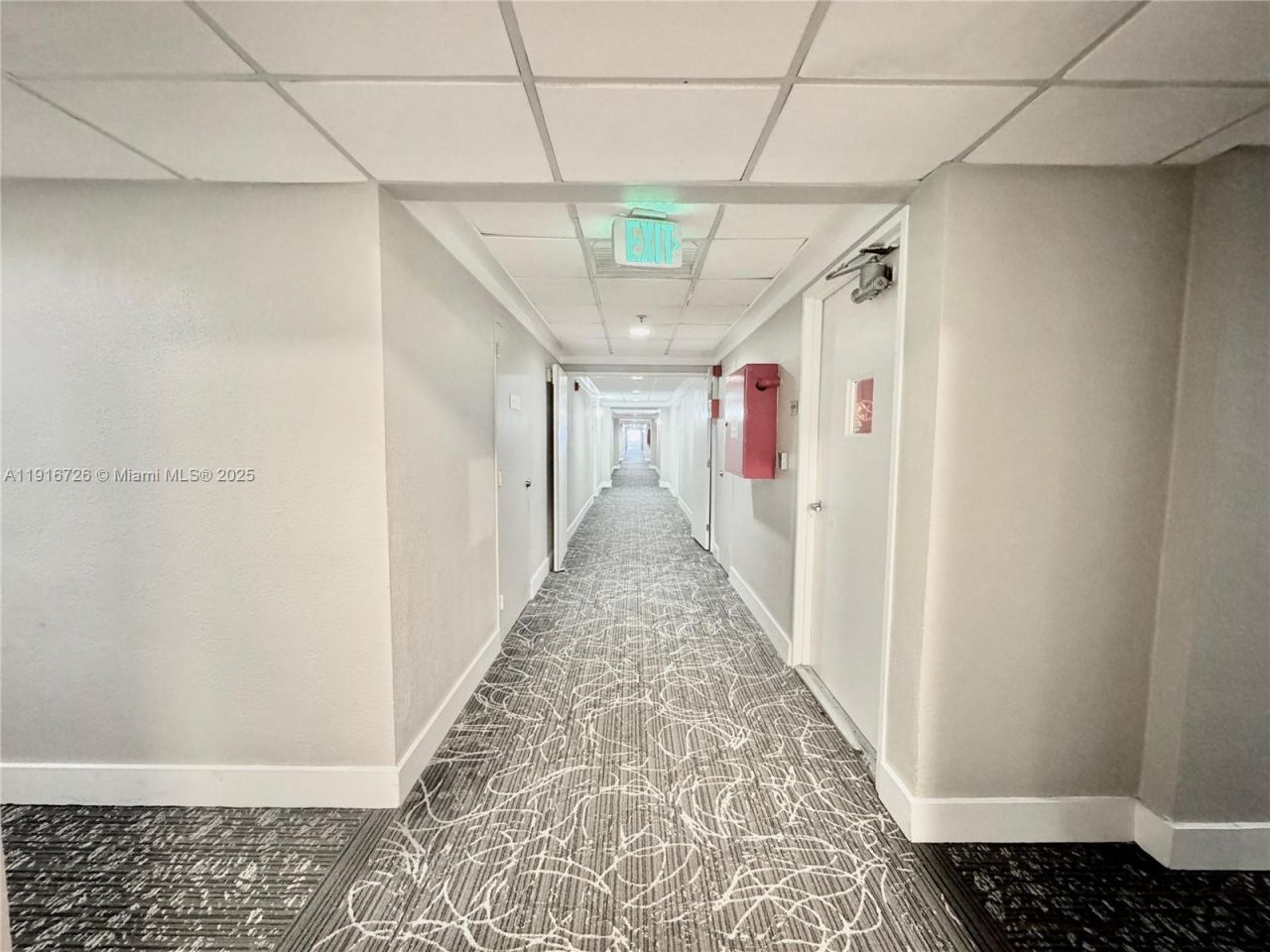 19390 Collins Ave, Unit 1610, Sunny Isles Beach, FL 33160 Photo