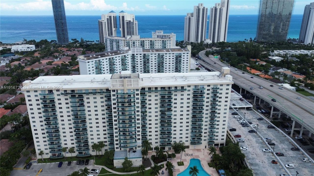 19390 Collins Ave, Unit 1610, Sunny Isles Beach, FL 33160 Photo