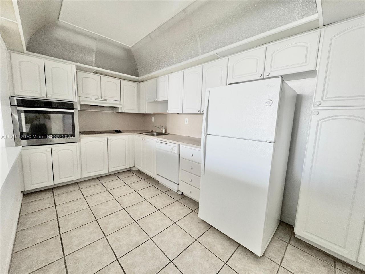 19390 Collins Ave, Unit 1610, Sunny Isles Beach, FL 33160 Photo