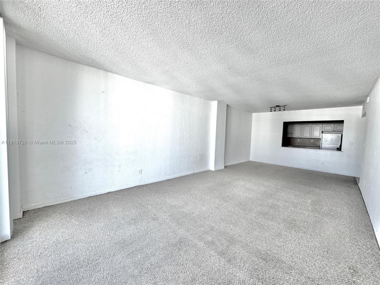 19390 Collins Ave, Unit 1610, Sunny Isles Beach, FL 33160 Photo