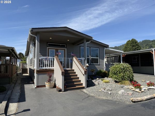 15889 SUNSET STRIP, Unit 44, Brookings, OR 97415