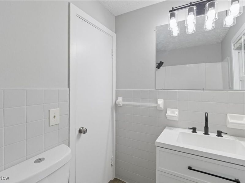 14104 Saybrook Avenue, Cleveland, OH 44105 Photo 19