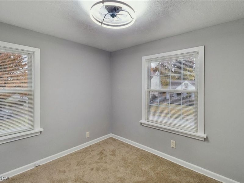 14104 Saybrook Avenue, Cleveland, OH 44105 Photo 23