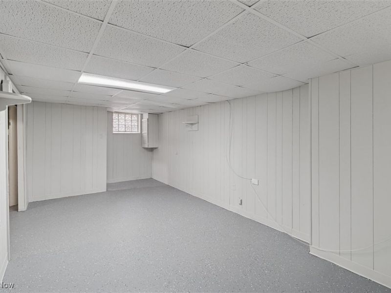 14104 Saybrook Avenue, Cleveland, OH 44105 Photo 30