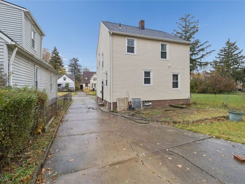 14104 Saybrook Avenue, Cleveland, OH 44105 Photo 35