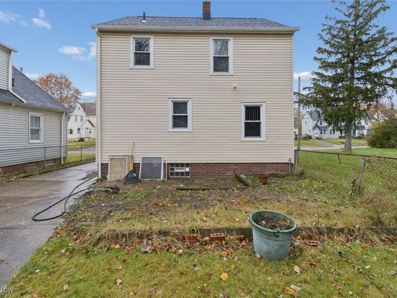 14104 Saybrook Avenue, Cleveland, OH 44105 Photo 36