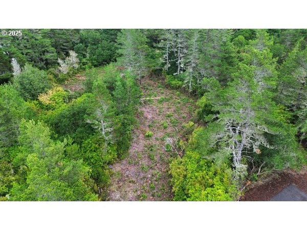 4 BONNETT WAY, Florence, OR 97439