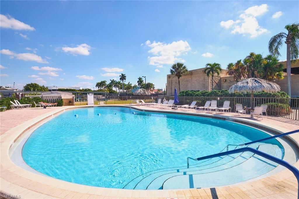 1747 Pebble Beach Dr, Unit 208, Fort Myers, FL 33907 Photo