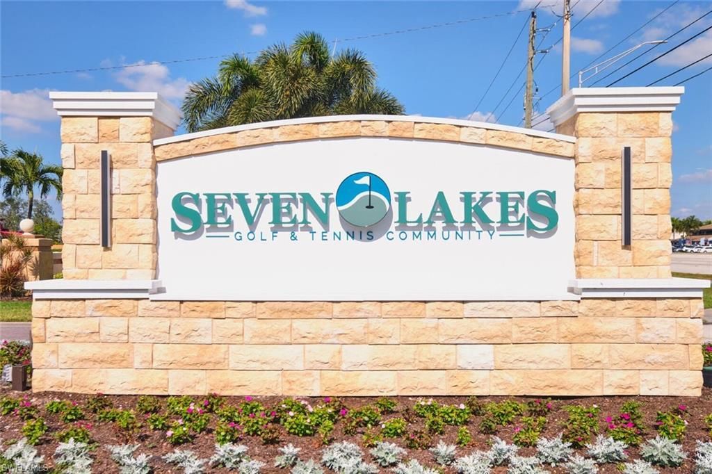 1747 Pebble Beach Dr, Unit 208, Fort Myers, FL 33907 Photo