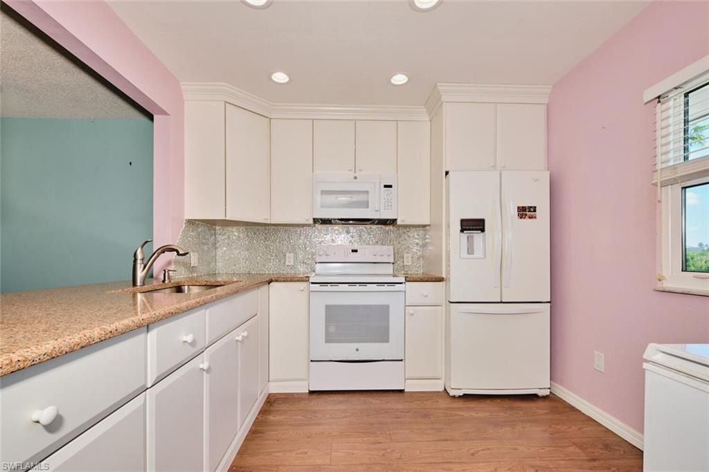 1747 Pebble Beach Dr, Unit 208, Fort Myers, FL 33907 Photo