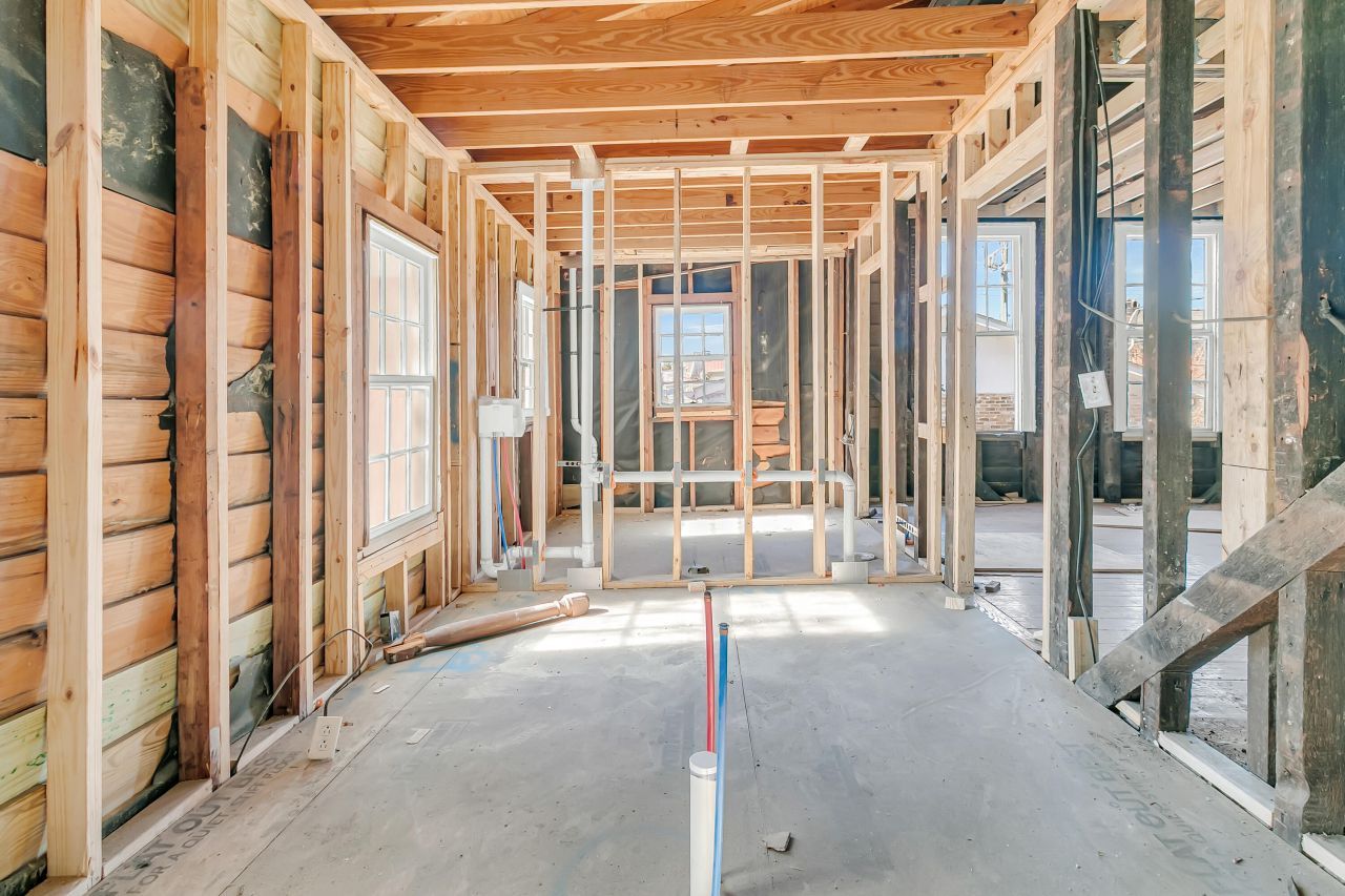 153 Queen Street Photo 11