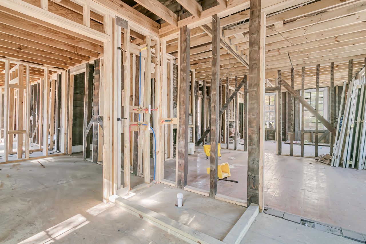 153 Queen Street Photo 8