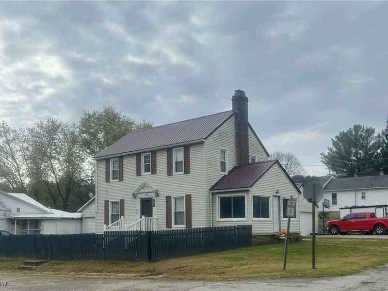 185 Adams Street, Corning, OH 43730 Photo 1