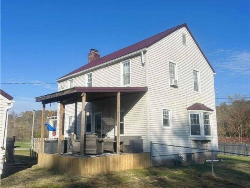 185 Adams Street, Corning, OH 43730 Photo 3