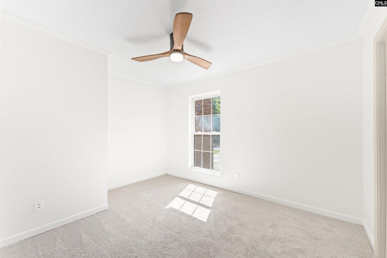 124 Minehead Road Photo 10