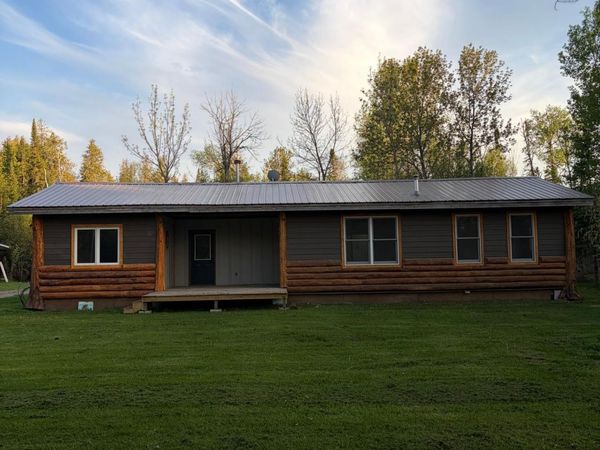 9289 Dawson Road NW, Angle Inlet, MN 56711