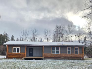 9289 Dawson Road NW, Angle Inlet, MN 56711