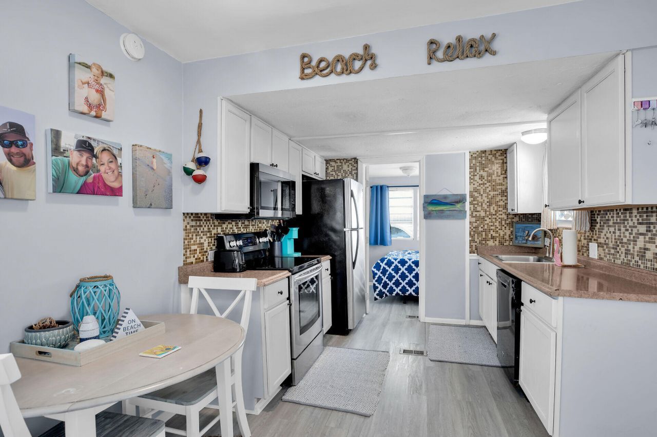 6099 Overseas Highway, Unit 4W, Marathon, FL 33050 Photo