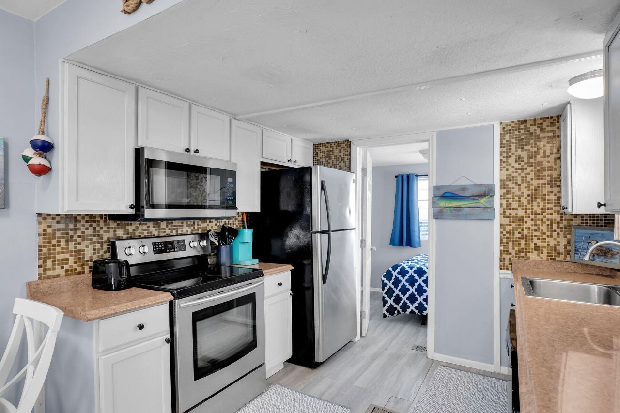 6099 Overseas Highway, Unit 4W, Marathon, FL 33050 Photo